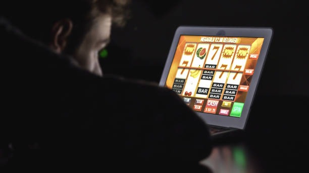 Live Allbet blackjack table with dealer and multi-camera feed on mobile
